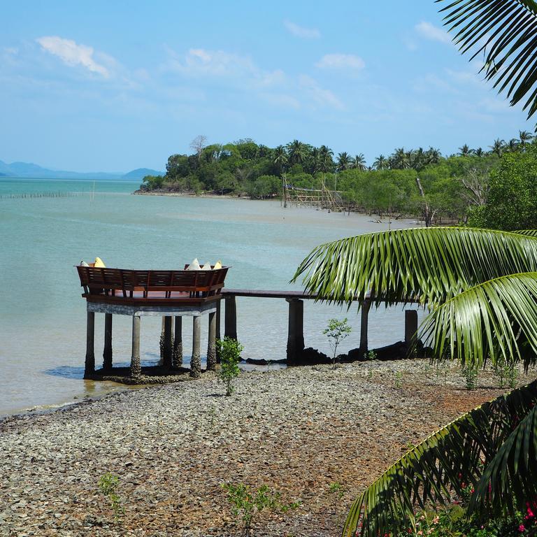 The Blue Sky Resort @ Ranong Kültér fotó