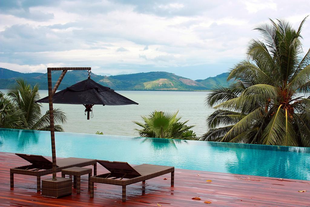 The Blue Sky Resort @ Ranong Kültér fotó