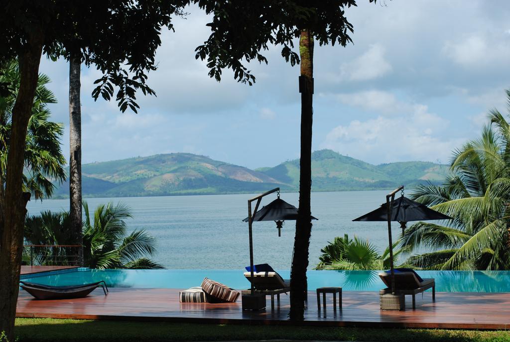 The Blue Sky Resort @ Ranong Kültér fotó