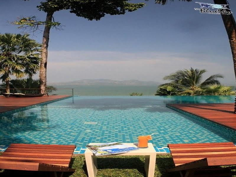The Blue Sky Resort @ Ranong Kültér fotó